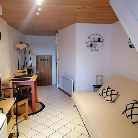 Joseph Apartment *